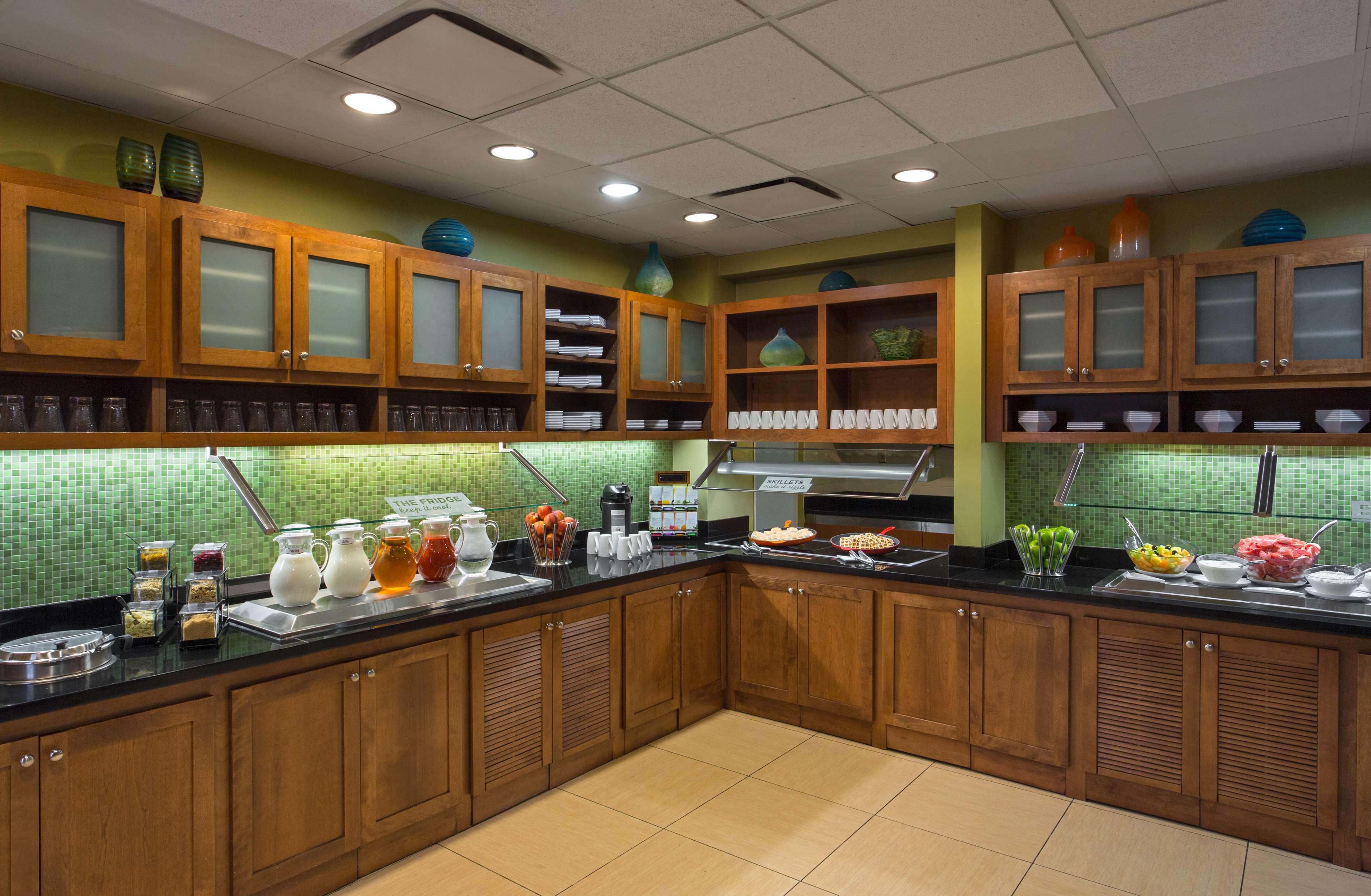 Hyatt Place Indianapolis Airport Εξωτερικό φωτογραφία