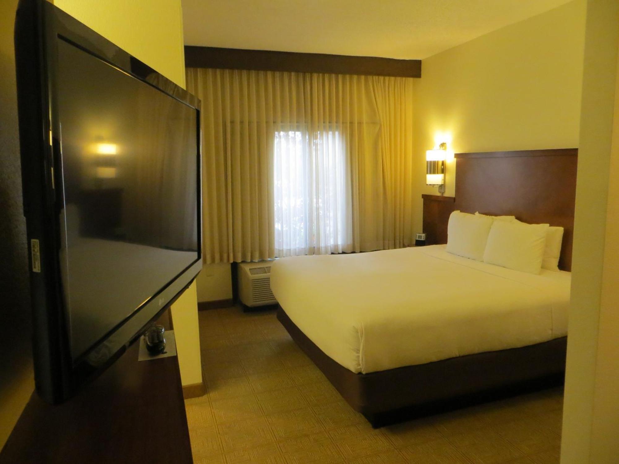 Hyatt Place Indianapolis Airport Εξωτερικό φωτογραφία